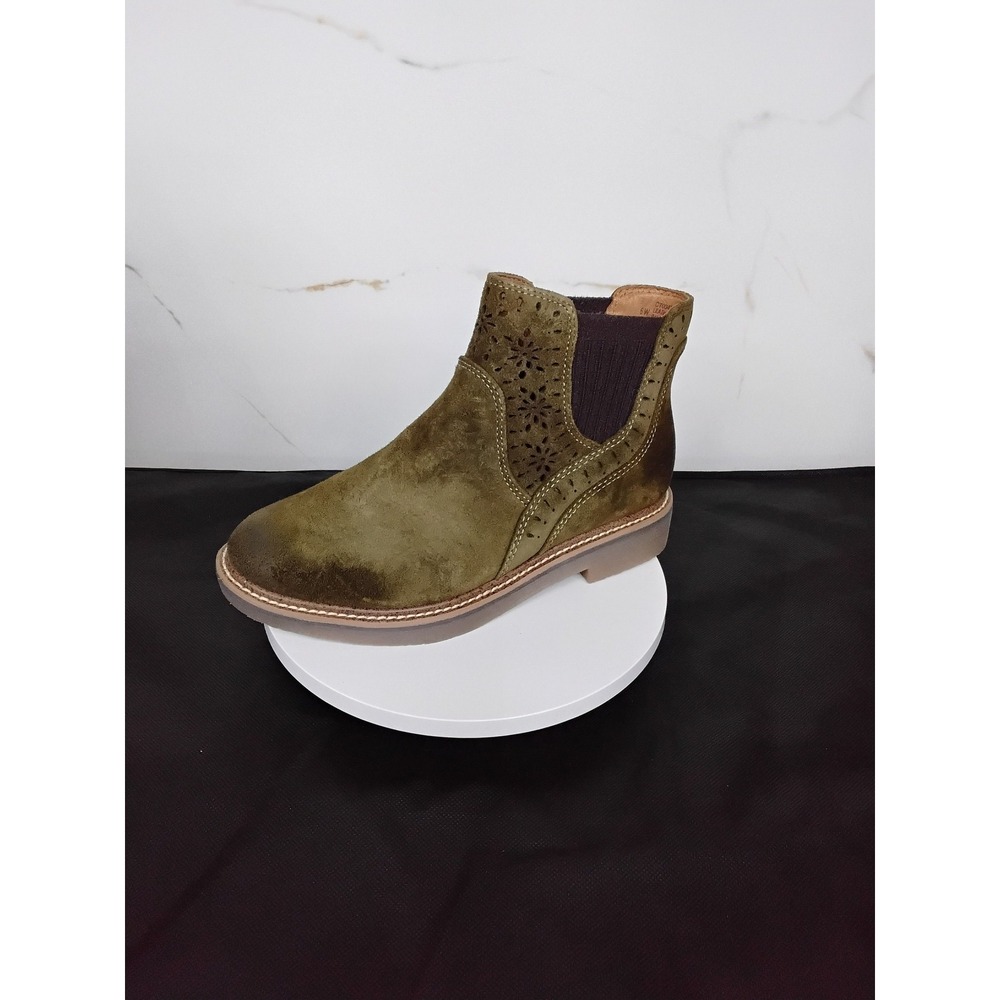 Comfortiva Raya Chelsea Boot | Size 6 | SL22